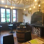 Du Grand Monarque Hotel *