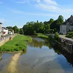 Du Grand Monarque Hotel