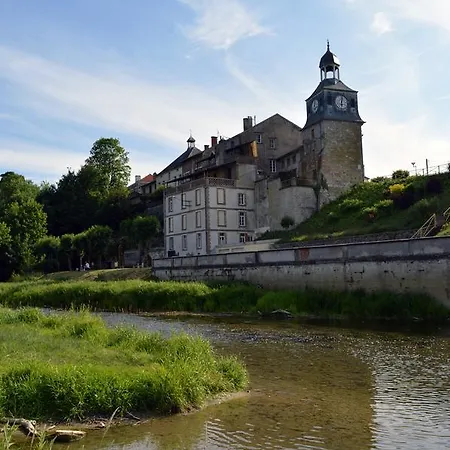 Du Grand Monarque Hotel *