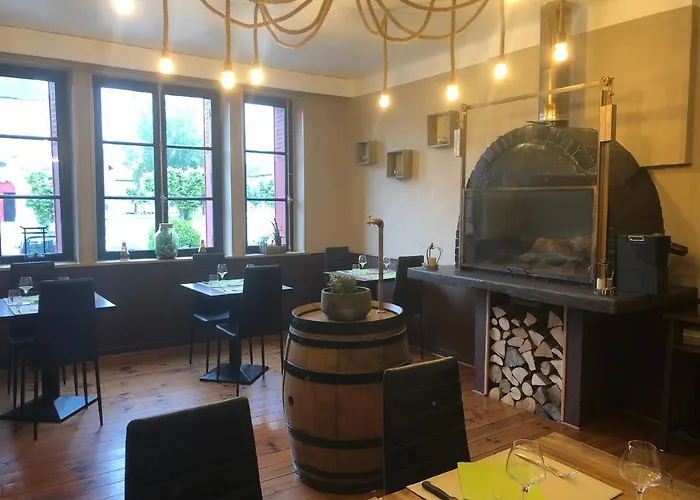 Du Grand Monarque Отель *