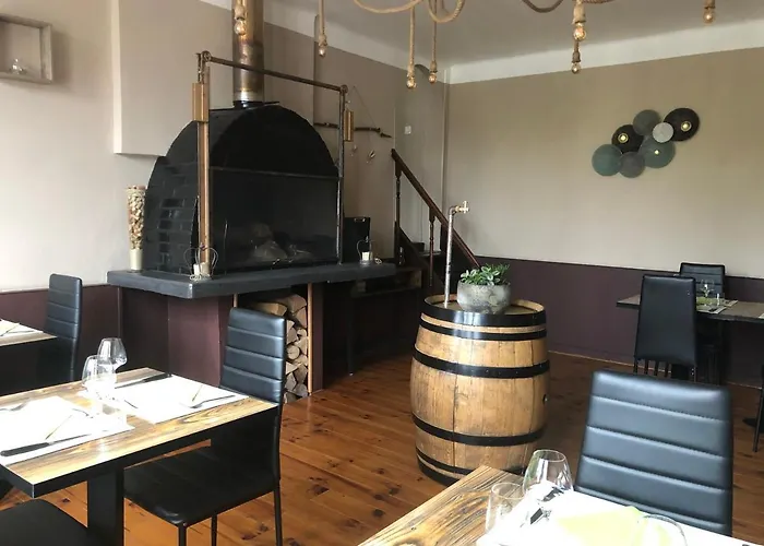 Du Grand Monarque Отель *