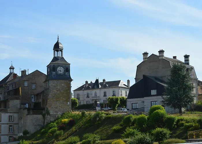 Du Grand Monarque Отель *