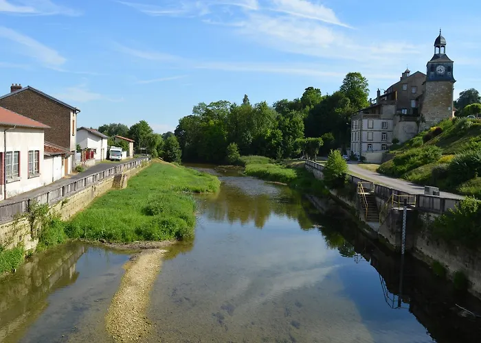 Du Grand Monarque Отель
